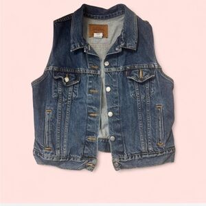 Levi's denim vest size M